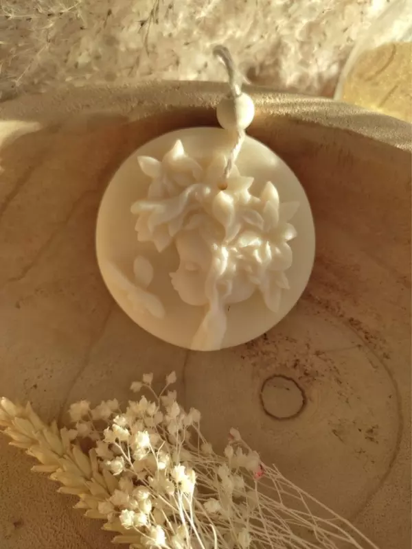 Galet parfumé pour armoires - modèle 1